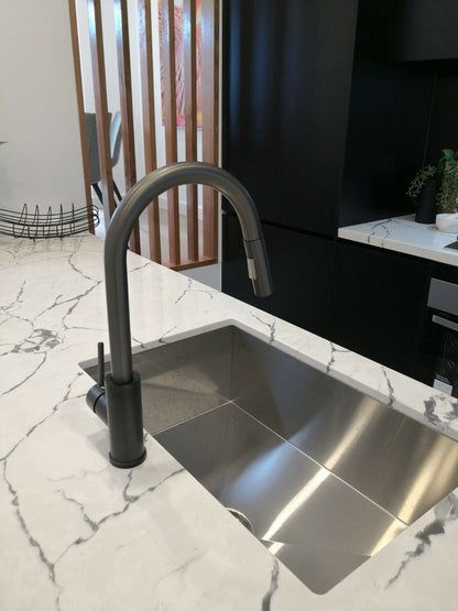 2023 Matte Black Pull-Out Kitchen Tap - Solid Stainless Steel, PVD Plated